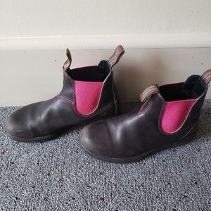Blundstone pink/stout booties